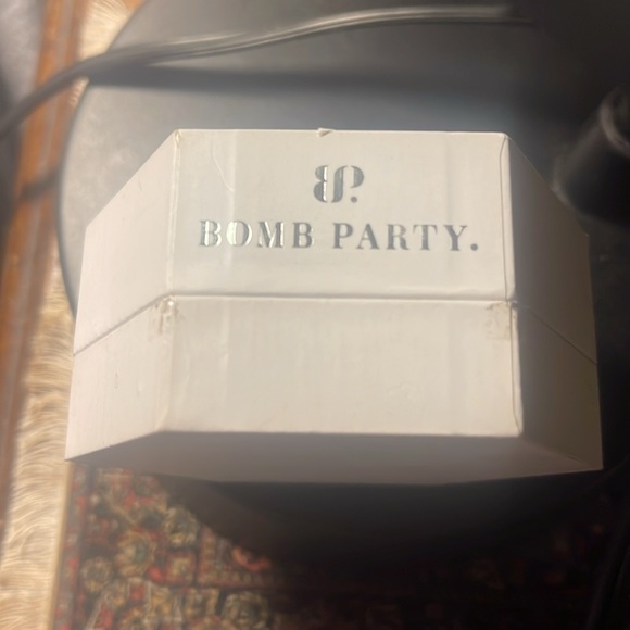 Bomb Party pierced Ruby Earrings - Picture 8 of 8